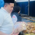 Borong Kerupuk Khas Kota Bangun, Ahmad Yani : Ajak Masyarakat Banggakan Produk UMKM Kutai